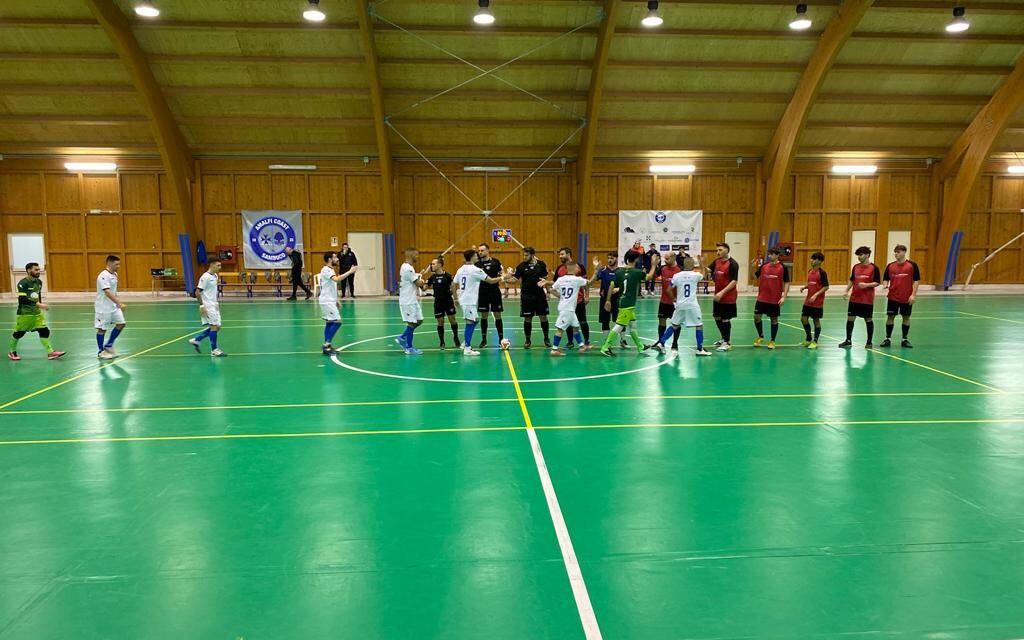 https://www.cusnapoli.it/new/wp-content/uploads/2023/12/Futsal-Coast-CUSCa5-7-1024x640.jpeg